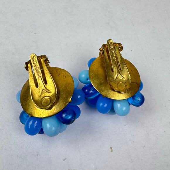 VTG Clip On Earring Blue Lucite Beads Cluster MCM Hong Kong - Picture 3 of 6